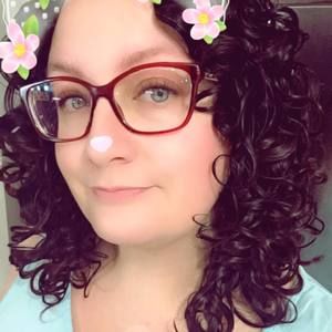 Meet your Posher, Karine